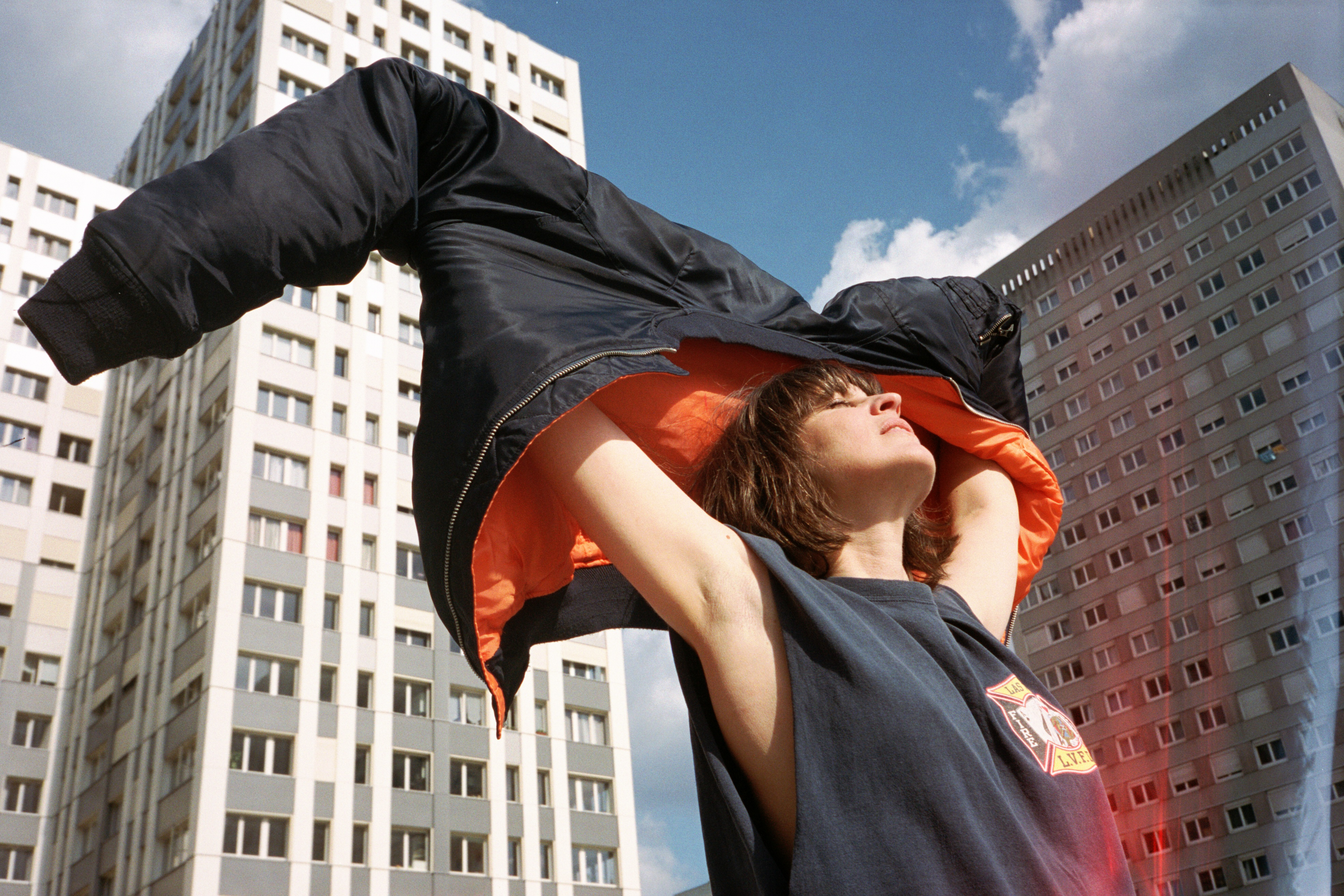 CHLOÉ Leans Into Deep Driving Rhythms On Her New Single ‘Shapeshifter’, Announcing Her Album This October