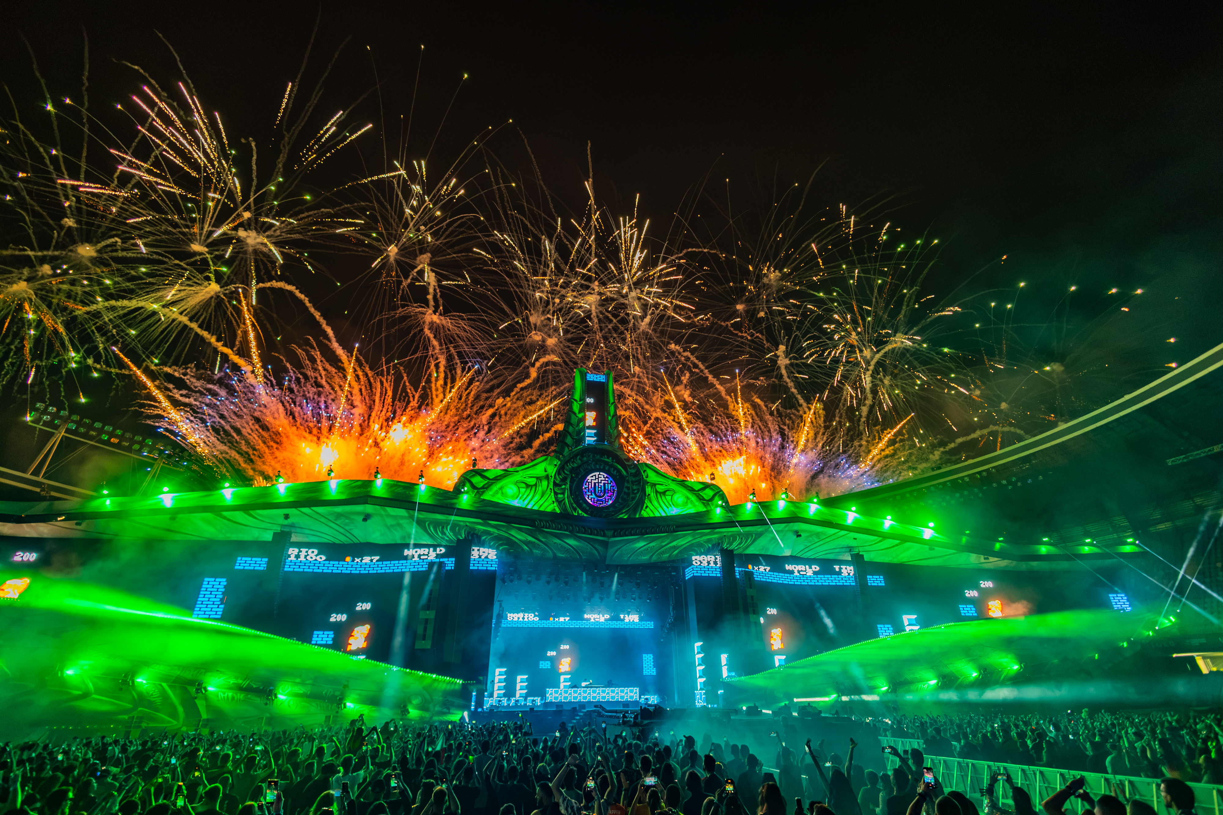 Padre Guilherme closed the Main Stage at the Untold Festival In Romania