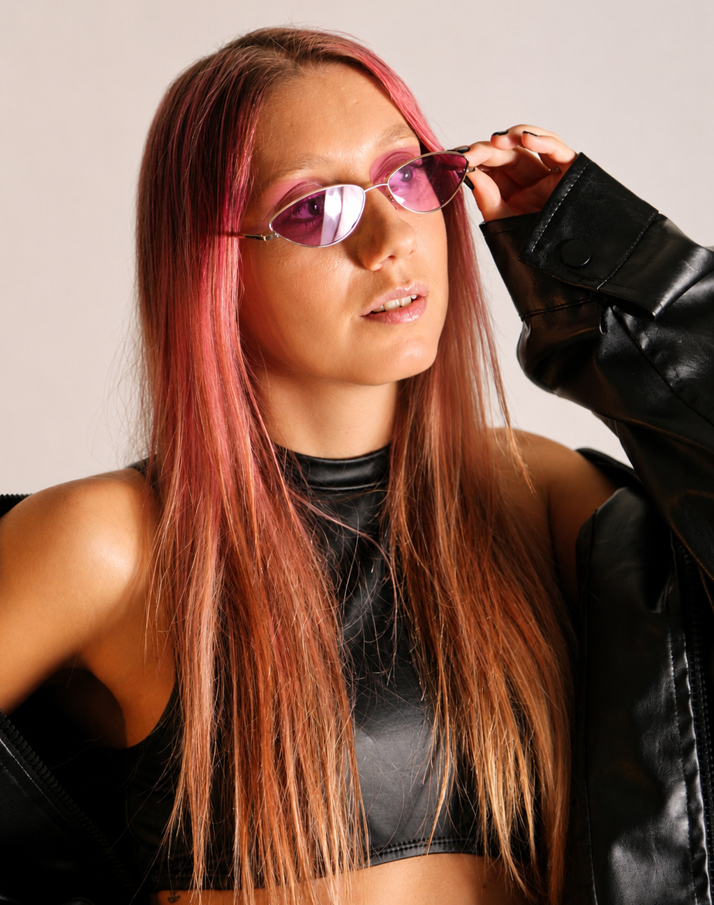 French Producer and DJ ROXIE steps out with ‘Turn It Up’