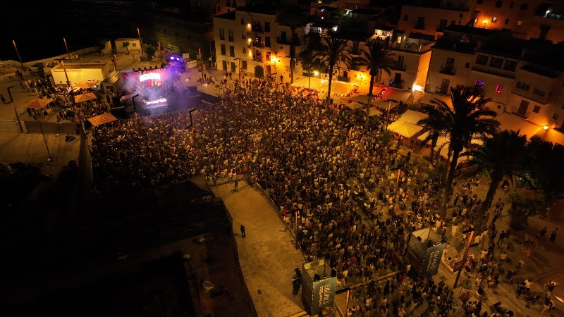 Free Open-Air Party at Ibiza Port from Chinois 