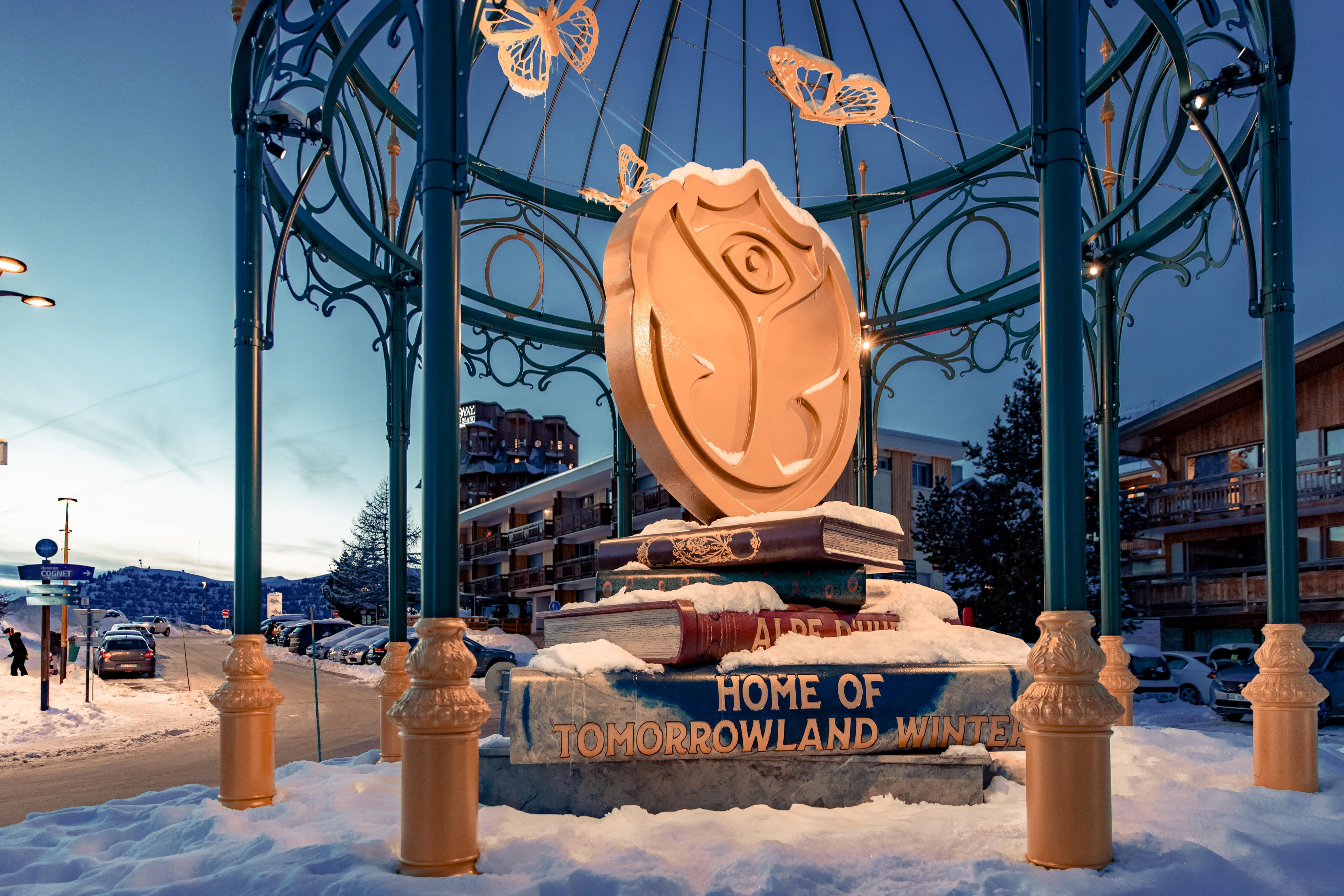 A month in the world of Tomorrowland