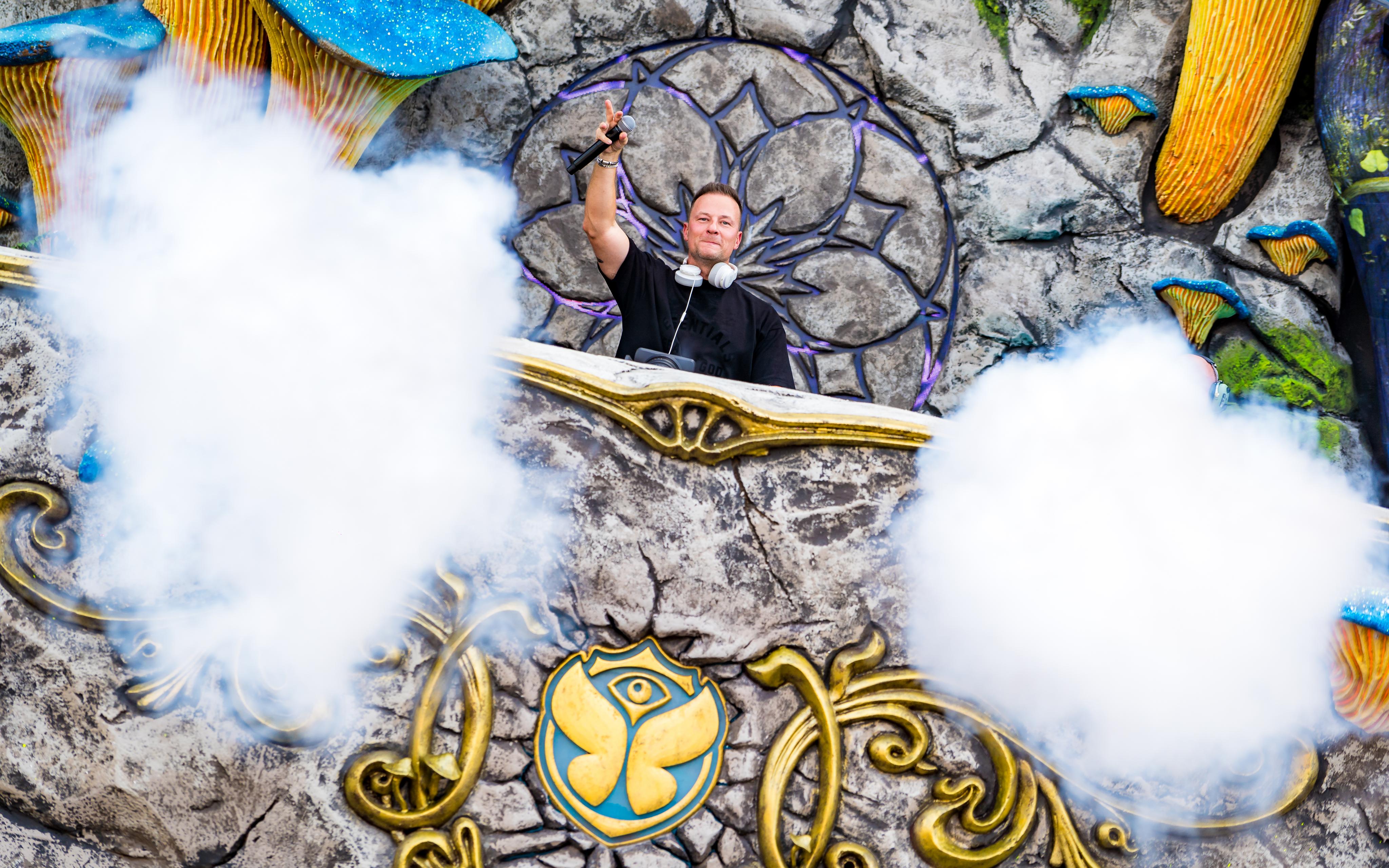 Yves V is making his debut on Tomorrowland Music