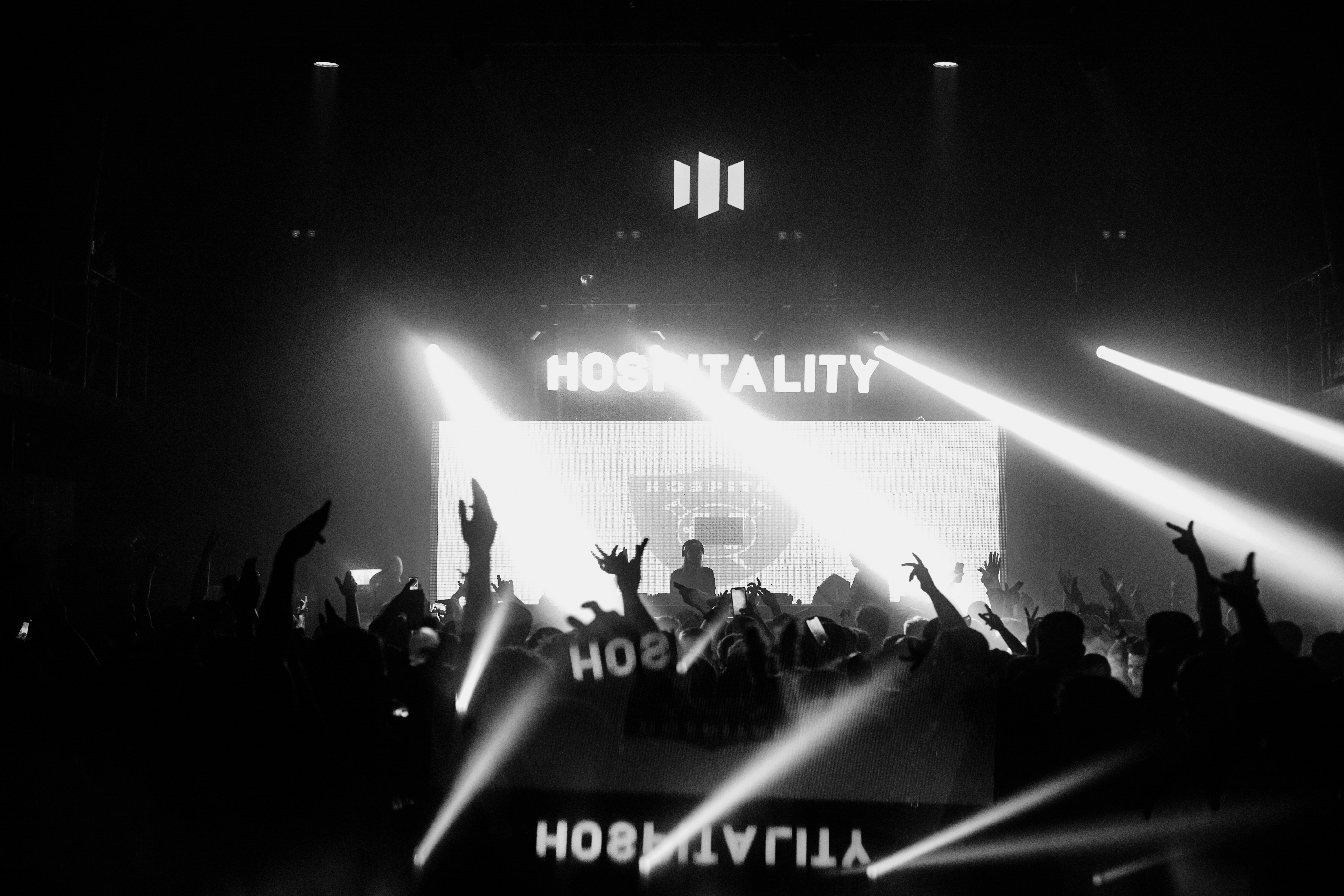 Hospitality announces NYE Show in Bristol 