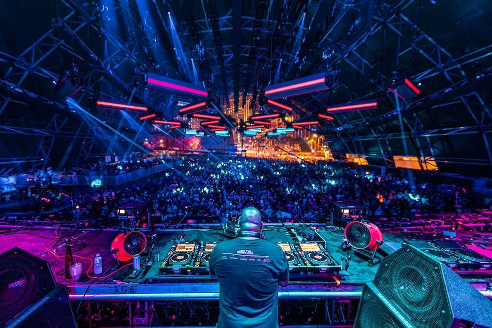 Carl Cox to debut brand-new 'Evolution' live show at Ultra 2025