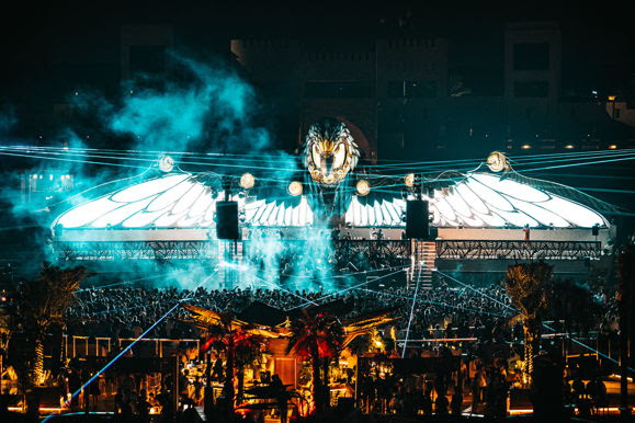 Terra Solis by Tomorrowland has reopened its doors with Agents Of Time on the iconic Amare stage