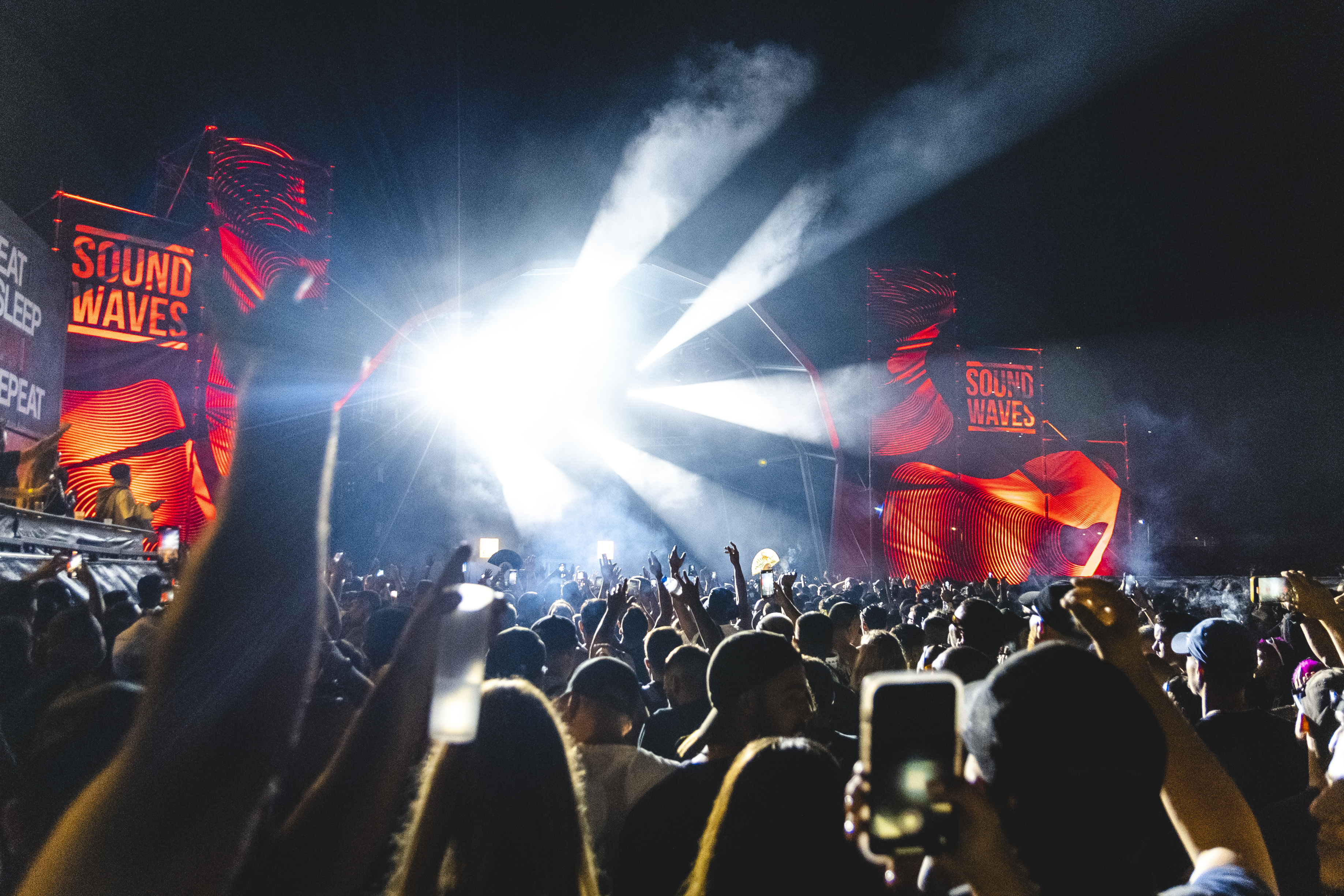 Sound Waves announces I Hate Models, Deborah de Luca, Azyr and 6ejou for 2024 edition in Portugal