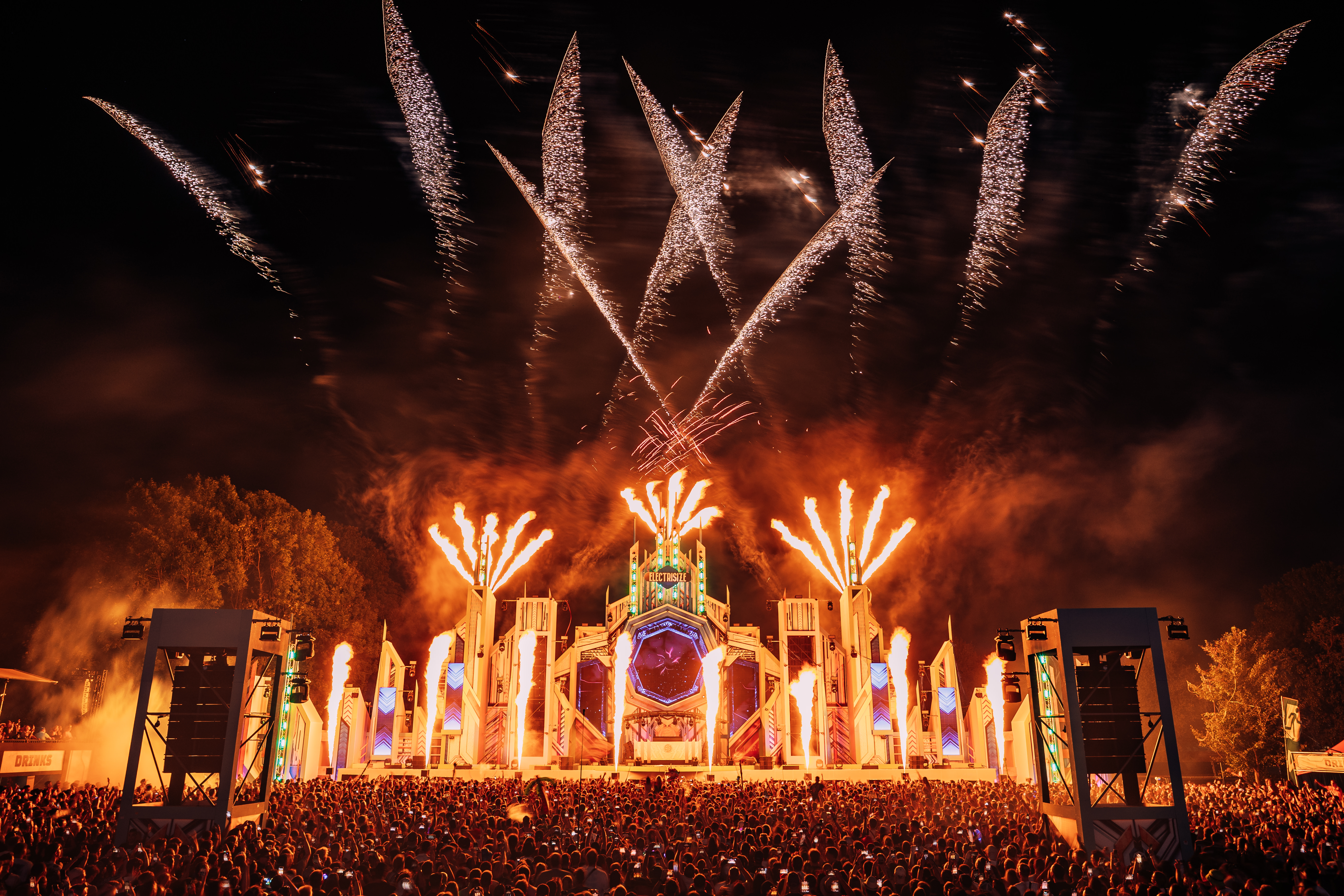 These stars are joining the Electrisize Festival 2026 : Alle Farben, Brennan Heart, Eko Fresh and many more!